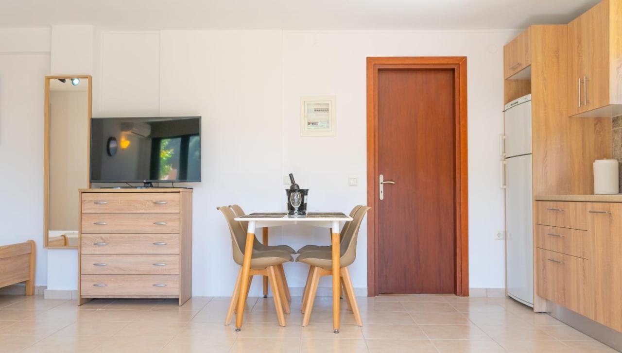 Asaya Studio Apartment Parga Luaran gambar